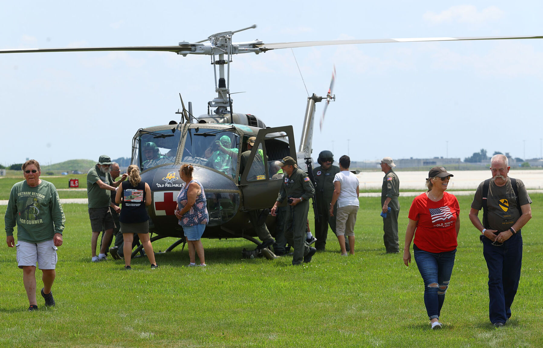 Huey reunion rides 02.jpg